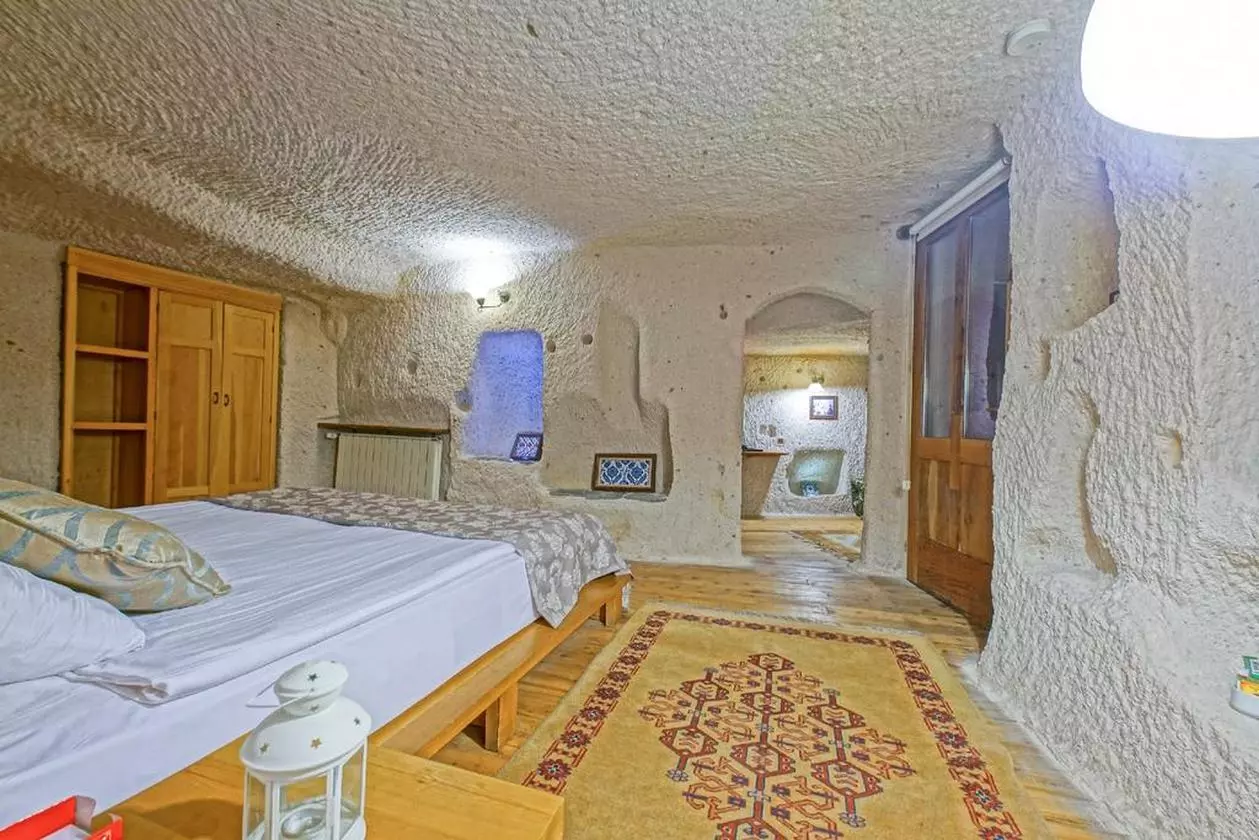 643265LACASACAVE_SHAABVIZPARVAZ (13).jpg